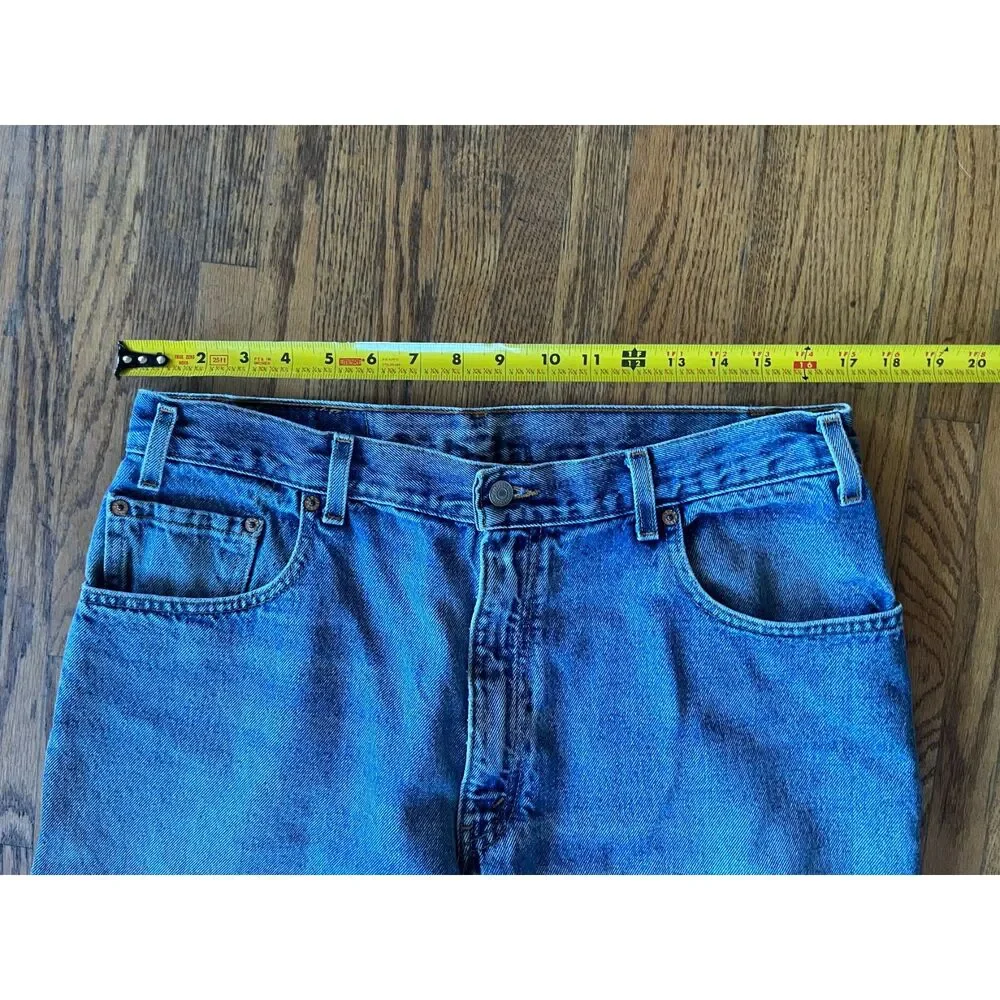 Vintage  Levi's 560 Classic Blue Denim Jeans Pants Trousers  Mens Size 36 x 30